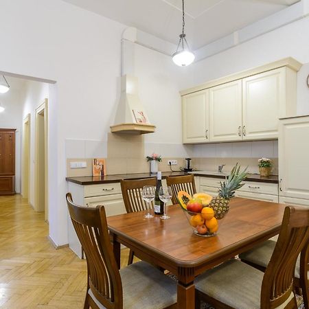 Cozy Apartment Near Stefanikuv Most プラハ エクステリア 写真