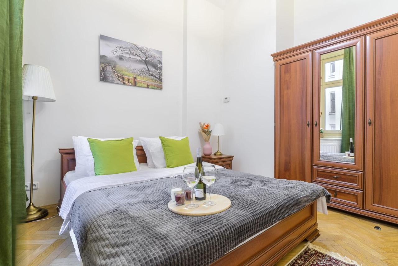 Cozy Apartment Near Stefanikuv Most プラハ エクステリア 写真
