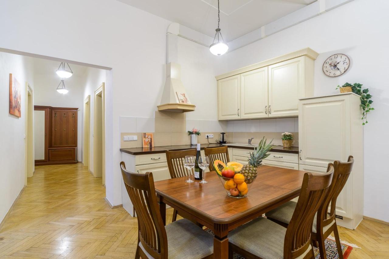 Cozy Apartment Near Stefanikuv Most プラハ エクステリア 写真